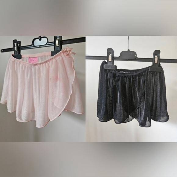 Re sellers bundle kids clothes and accessories 19+pieces and game 5lbs - Picture 4 of 7